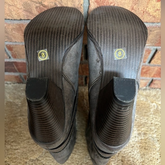 🖤MIA STRAPPY BUCKLE STUDDED GRAY FAUX LEATHER HEELED CALF HIGH BOOTS SIZE 8🖤 - Picture 3 of 12